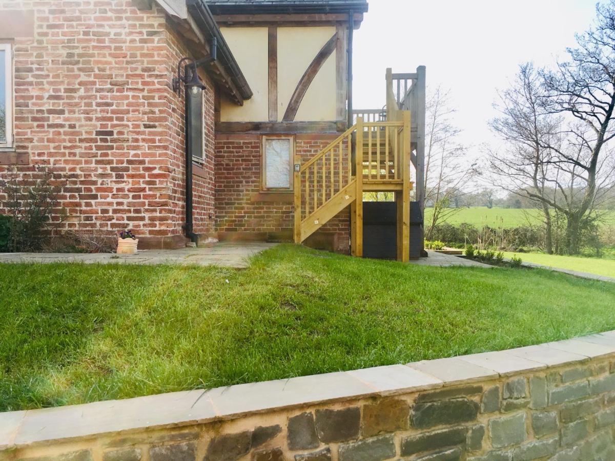 Oak Mead Villa Wrexham Szoba fotó