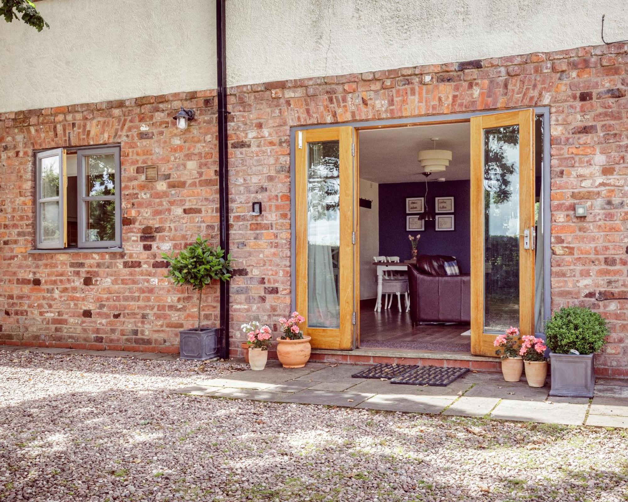 Oak Mead Villa Wrexham Szoba fotó